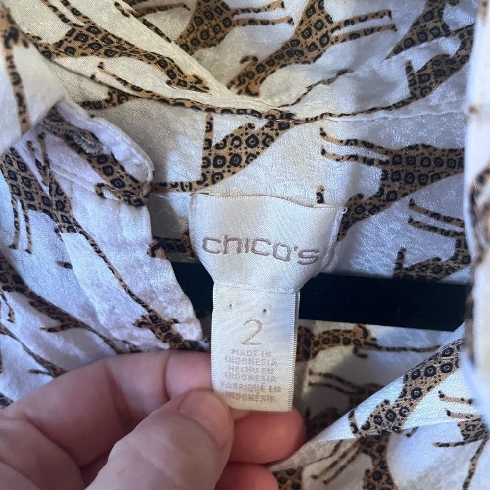 Chicos 2 whimsy cheetah shirt lightweight all over print US size 12 - Picture 5 of 7